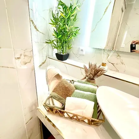 Spacious Loft, Duplex, Old Town, 3 Bedrooms - Easy Check-in Apartment *