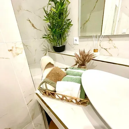 Апартаменты Spacious Loft, Duplex, Old Town, 3 Bedrooms - Easy Check-in *